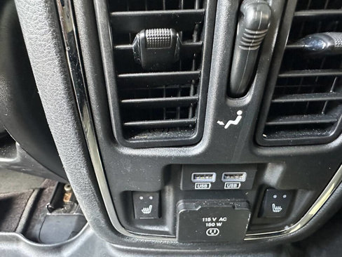 Used 2018 Jeep Grand Cherokee Limited image 33