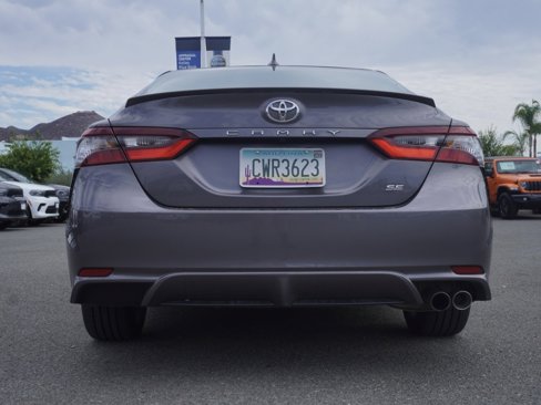 Used 2023 Toyota Camry SE image 5