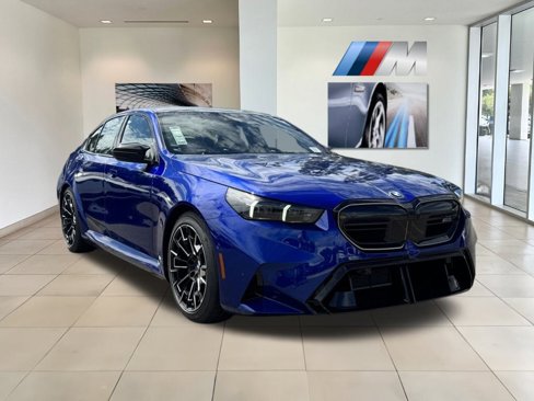 New 2026 BMW M5 w/ Executive Package image 4