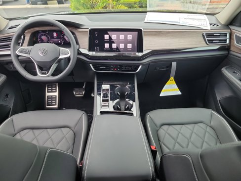 New 2026 Volkswagen Atlas SEL Premium R-Line image 2