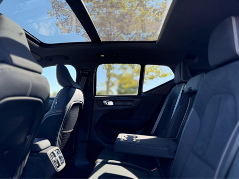 New 2026 Volvo XC40 B5 Ultra w/ Protection Package Premier image 18