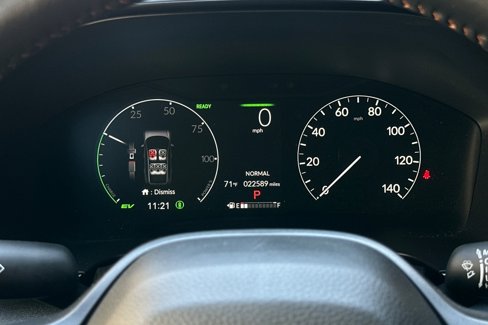 Used 2025 Honda CR-V Sport image 28