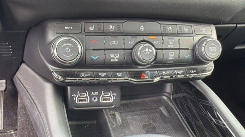 Used 2022 Dodge Durango Citadel image 20