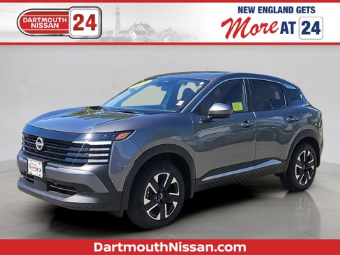 Used 2025 Nissan Kicks SV image 1