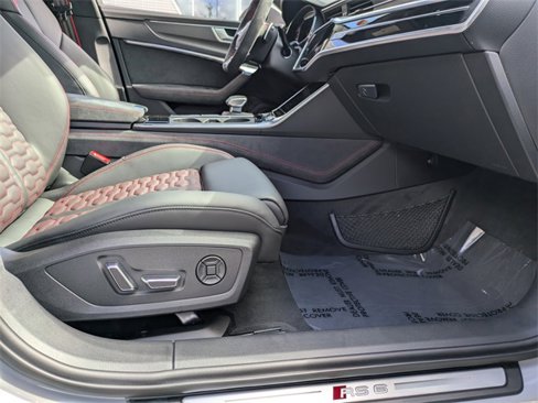New 2026 Audi RS 6 performance image 3