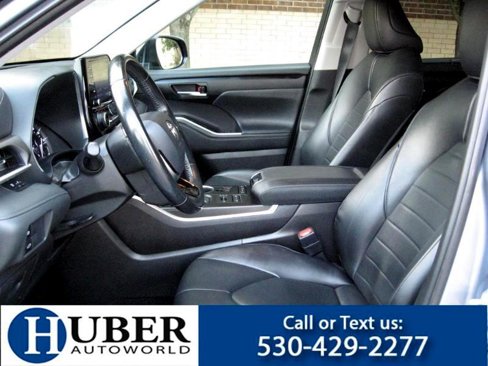 Used 2021 Toyota Highlander XLE image 6