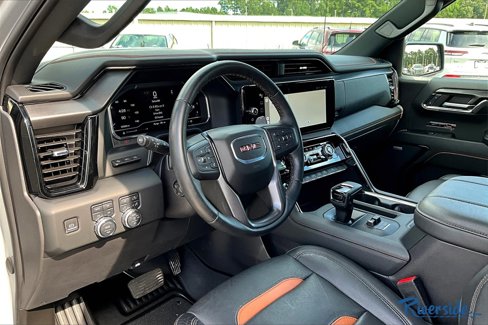 Used 2024 GMC Sierra 1500 AT4 w/ Technology Package image 17