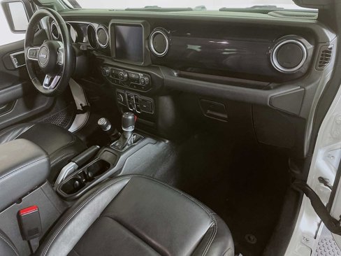 Used 2022 Jeep Wrangler Unlimited Sahara image 27