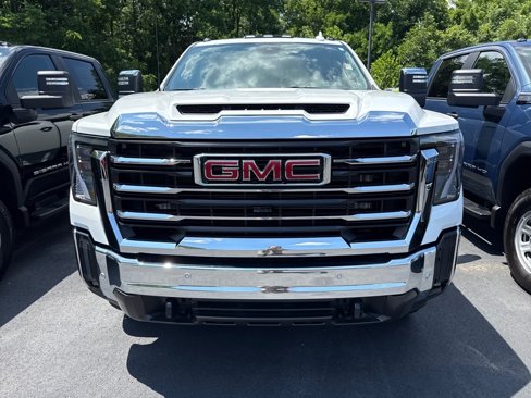 New 2025 GMC Sierra 2500 SLT w/ SLT Convenience Package image 2