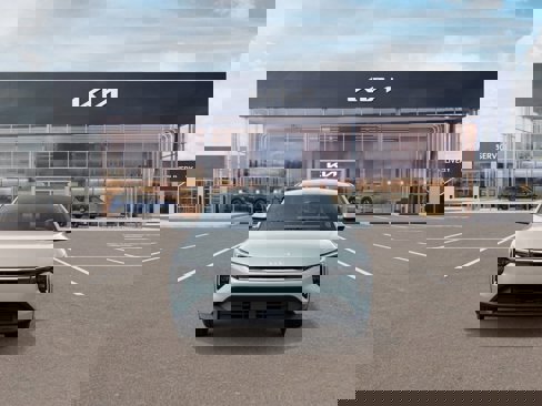 New 2025 Kia K4 LXS image 2