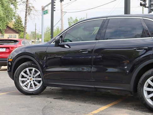 Used 2019 Porsche Cayenne image 12