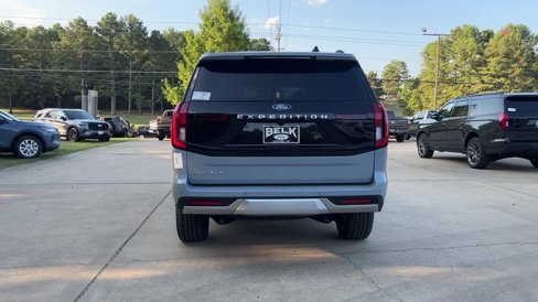 New 2025 Ford Expedition Platinum image 5