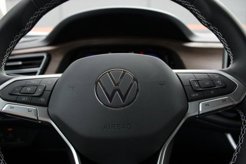 New 2026 Volkswagen Atlas SE image 17