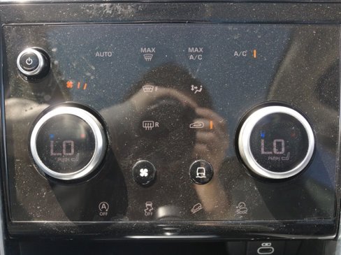 Used 2023 Land Rover Discovery Sport S image 28