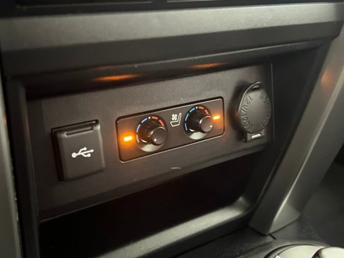 Used 2022 Toyota 4Runner Limited image 13