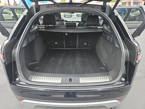 Used 2019 Land Rover Range Rover Velar R-Dynamic SE image 31