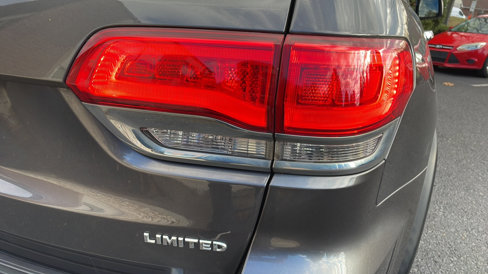 Used 2014 Jeep Grand Cherokee Limited image 18