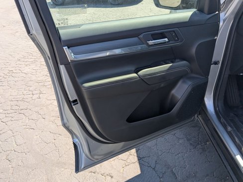 New 2025 GMC Terrain Elevation image 11