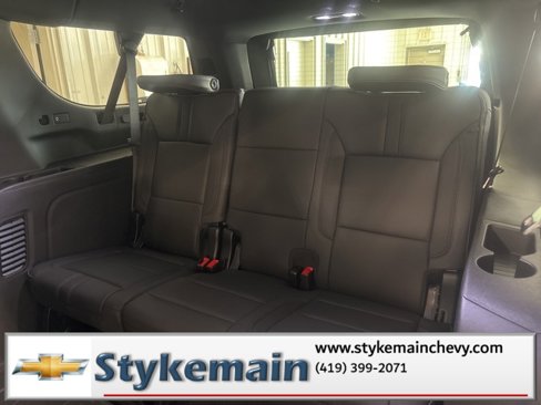 New 2026 Chevrolet Suburban RST image 35