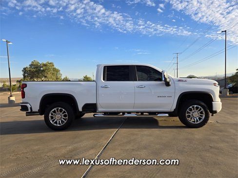 Used 2025 Chevrolet Silverado 2500 LT w/ Z71 Chrome Sport Edition image 8