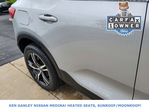 Used 2025 Volvo XC40 B5 Core image 14