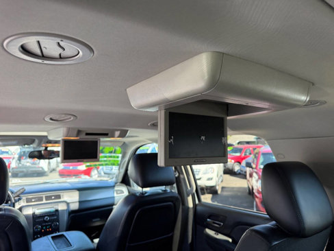 Used 2013 Chevrolet Suburban LT w/ Suspension Package, Off-Road image 21