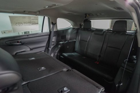 New 2025 Toyota Highlander XLE image 23