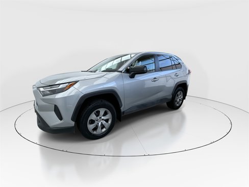 Used 2023 Toyota RAV4 LE image 4