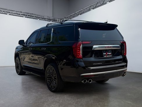 Used 2021 GMC Yukon Denali w/ LPO, Illumination Package image 13
