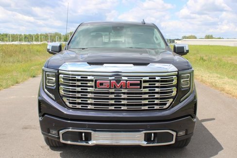 New 2026 GMC Sierra 1500 Denali image 2