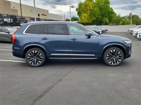 New 2026 Volvo XC90 B5 Plus image 6