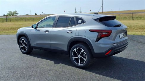 New 2026 Chevrolet Trax RS w/ Driver Confidence Package image 6