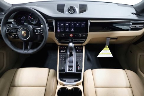 New 2026 Porsche Macan image 26