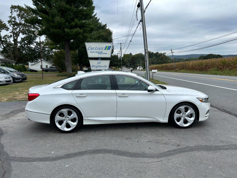Used 2018 Honda Accord Touring image 4