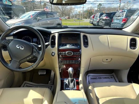 Used 2016 INFINITI QX50 AWD w/ Technology Package image 32
