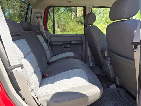 Used 2005 Ford Explorer Sport Trac XLS image 15