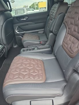 New 2026 Nissan Armada Platinum image 4