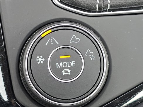 New 2025 Volkswagen Taos S image 14