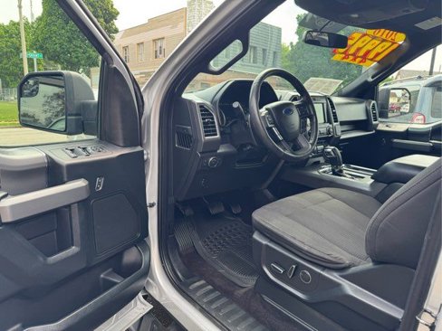 Used 2016 Ford F150 XLT w/ Equipment Group 302A Luxury image 8