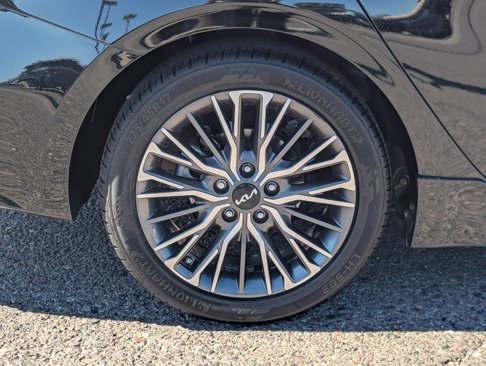 Certified 2023 Kia Forte GT-Line image 7