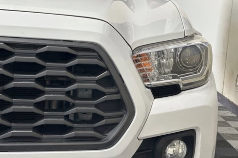 Used 2021 Toyota Tacoma TRD Off-Road image 46