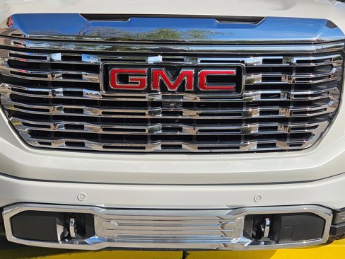 Certified 2023 GMC Sierra 1500 Denali w/ Technology Package image 9