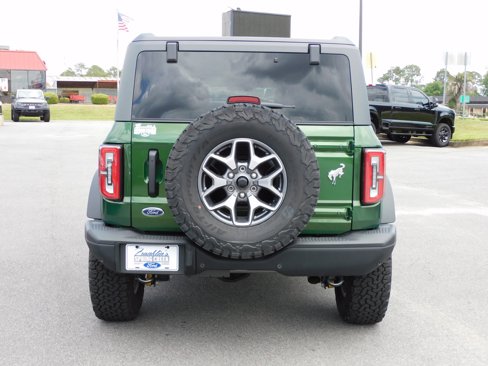 New 2024 Ford Bronco Badlands image 8