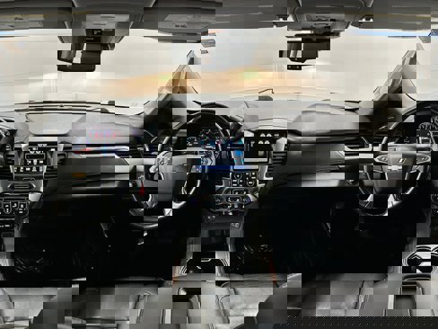 Used 2020 Chevrolet Suburban LT image 13