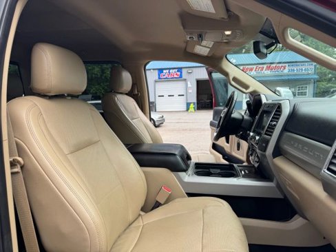 Used 2017 Ford F250 Lariat w/ Chrome Package image 19