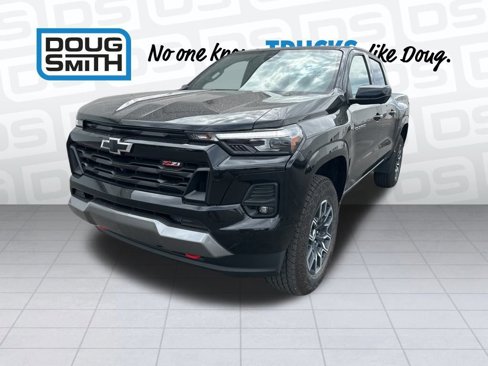 Used 2024 Chevrolet Colorado Z71 w/ Z71 Convenience Package 2 image 4