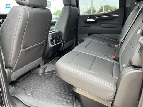 New 2025 GMC Sierra 1500 SLT w/ SLT Premium Plus Package image 12
