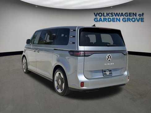 New 2025 Volkswagen ID. Buzz Pro S image 7