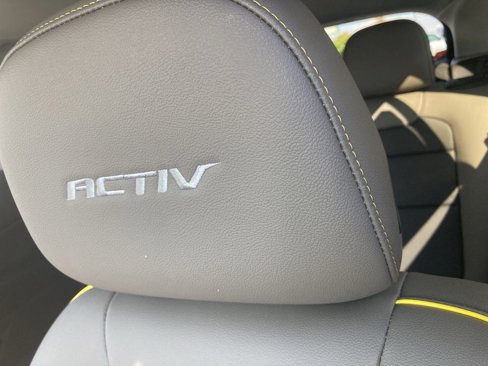 New 2025 Chevrolet Trax ACTIV w/ Sunroof Package image 14
