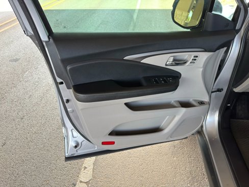 Used 2022 Honda Pilot Special Edition image 9